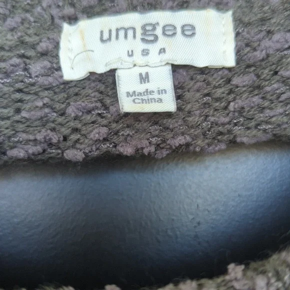 Umgee Amelia brown, distressed oversized sweater size medium - Picture 2 of 8